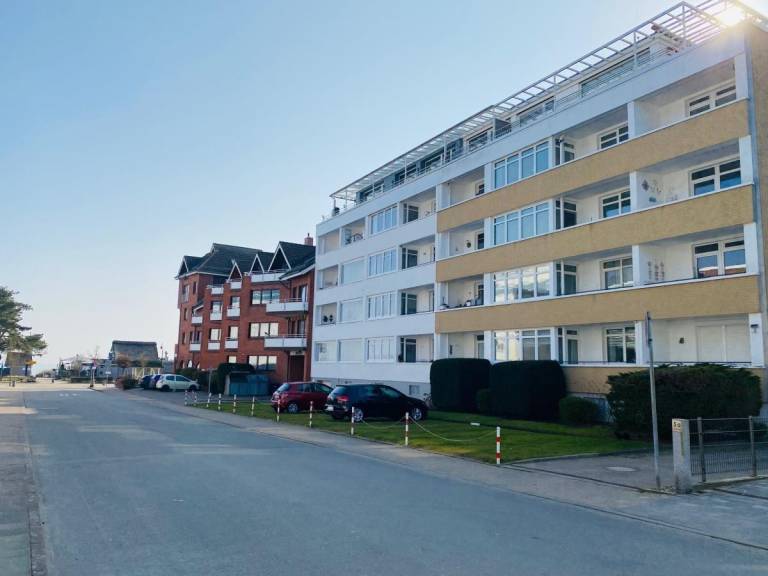 Family-oriented rental apartment with terrace | Sea view | Next to the beach | Pets allowed — photo 4