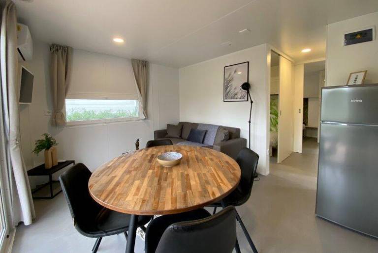 Charming vacation home with yard, patio & jacuzzi | Pets are welcome — photo 4
