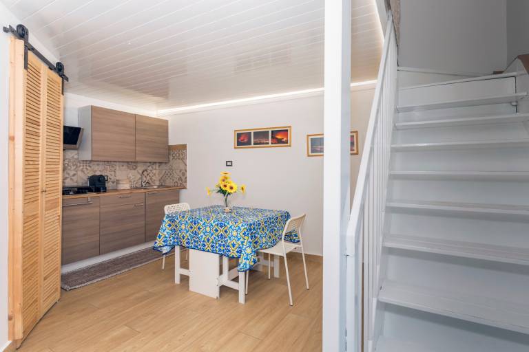 Wonderful apartment with fast internet | Next to Castello Ursino | Mountain view | Good for workation | Pets allowed in Catania