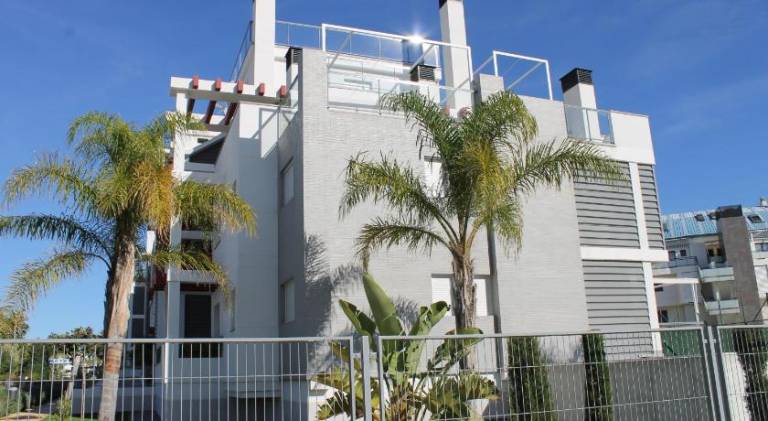 Holiday apartment with pool in Denia