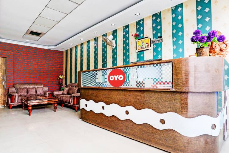 Hotel O J7 Hotel & Banquets