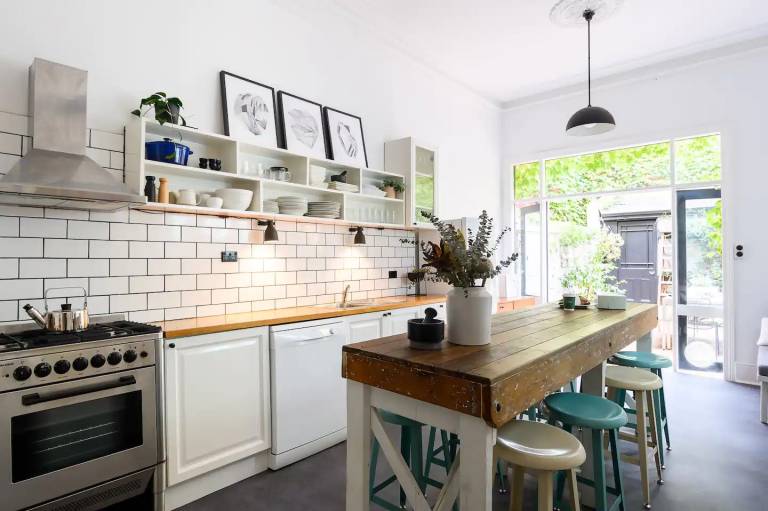 Unique Terrace In Central Melbourne Neighbourhood
