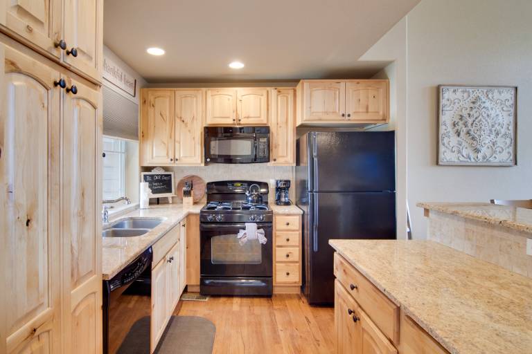 Winter Park Chalet w/ Hot Tub + Free Shuttle! — photo 5