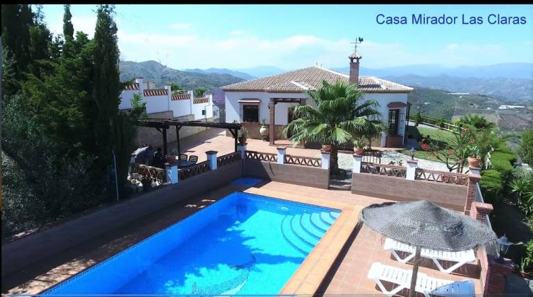 Villa Almáchar