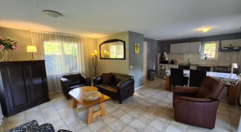 Vacation home | Beach nearby | Pets allowed — photo 2