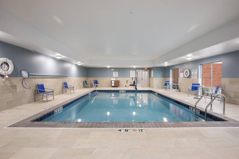 Holiday Inn Express & Suites Chicago - Hoffman Estates By IHG — photo 4
