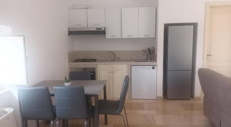 House with hot tub, yard & terrace | Pets allowed — photo 4