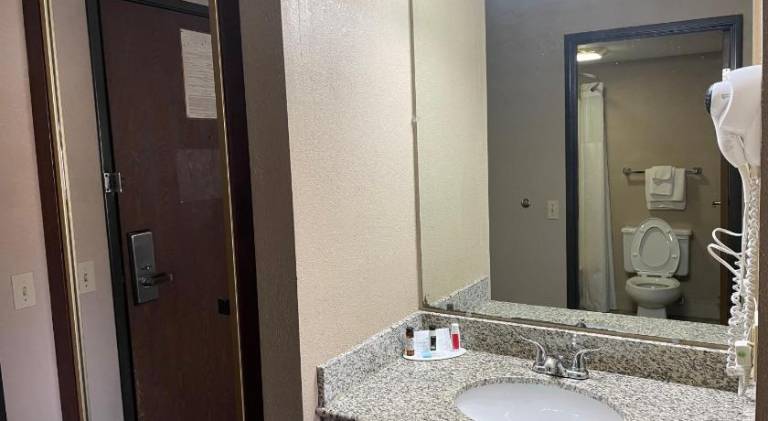 Days Inn by Wyndham Sault Ste Marie MI — photo 4