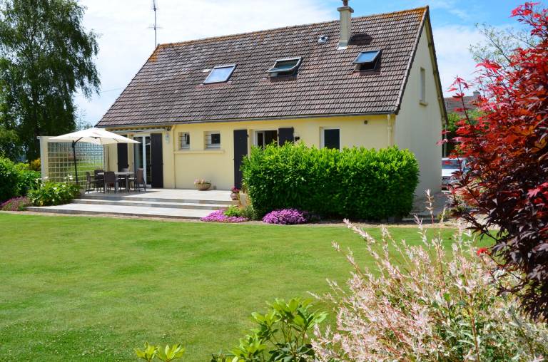 Ample gite with patio, yard & BBQ | Dogs allowed — photo 2