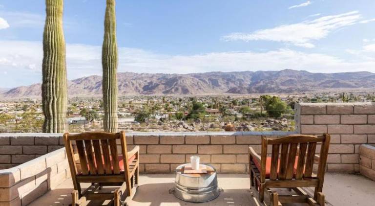 Villa | Pets are welcome in Twentynine Palms, CA