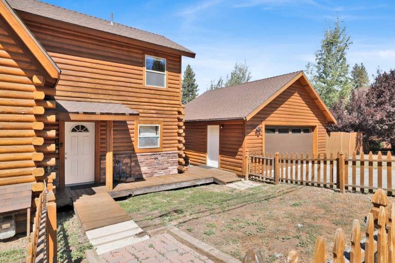 Cabin | Lake view — photo 5