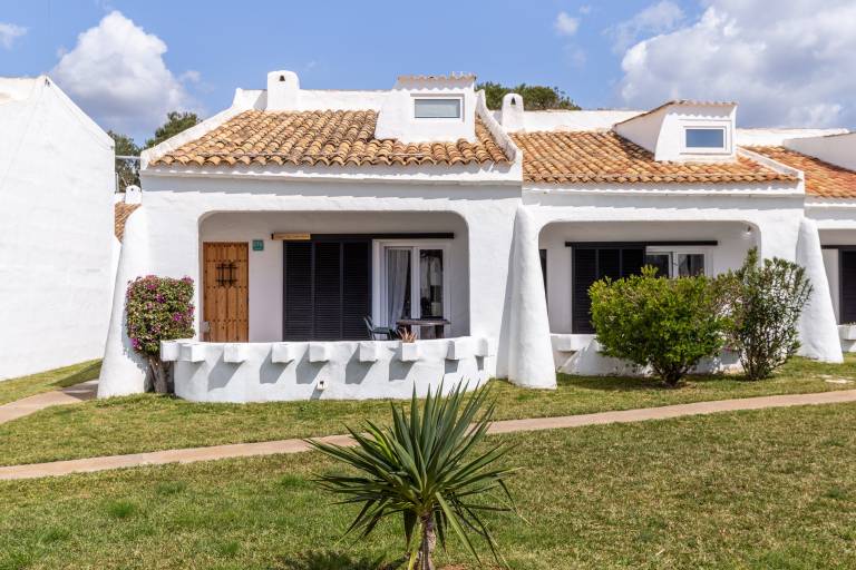 Fully equipped beautiful vacation home with terrace & garden | Next to the beach | Suitable for remote work | Pet-friendly — photo 2