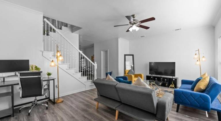 House | Pets are welcome in Grand Prairie, TX