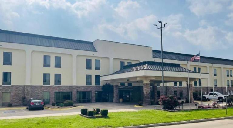 Inn & Suites Ardmore — photo 2