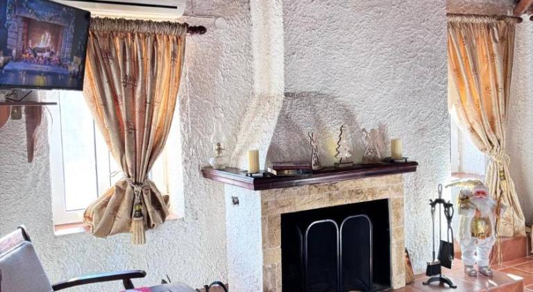 Δωματια Εξοχη-With fireplace and view to the sea — photo 4