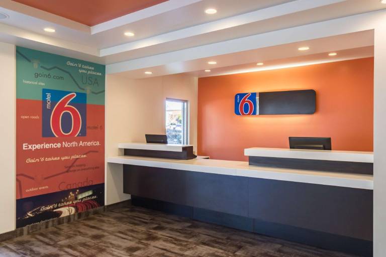 Motel 6 Oroville, CA — photo 2