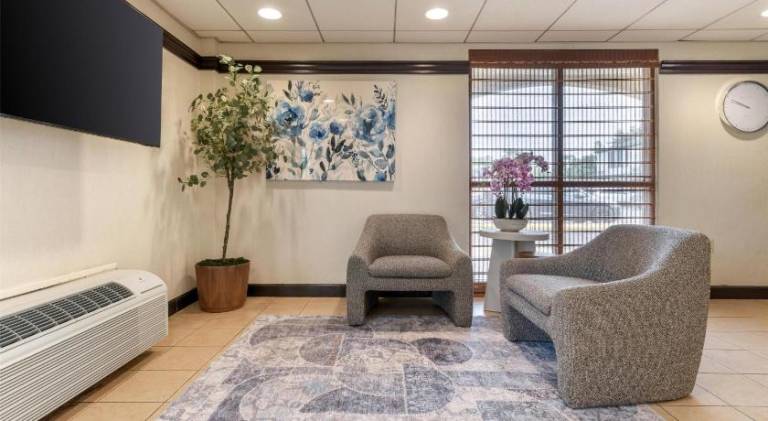 SureStay by Best Western East Brunswick — photo 2