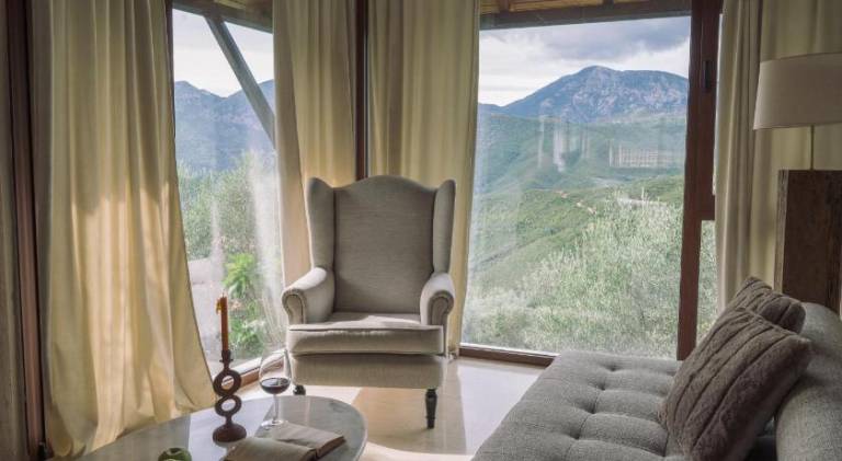Villa with patio & garden in Kalamata
