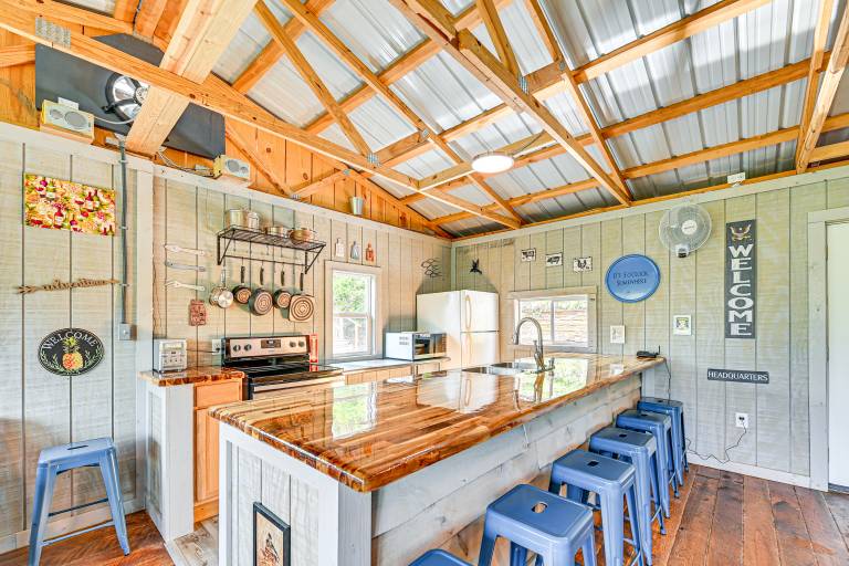 Secluded on 10 Acres: Livingston Getaway w/ Sauna! — photo 4