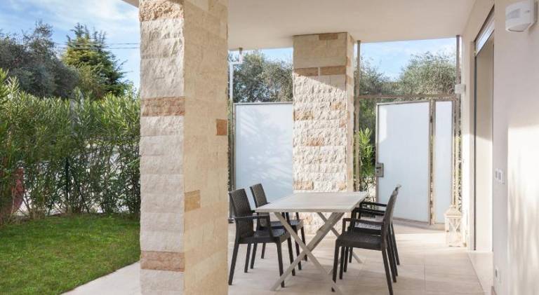 Holiday apartment with yard & pool | Pet-friendly in Affi
