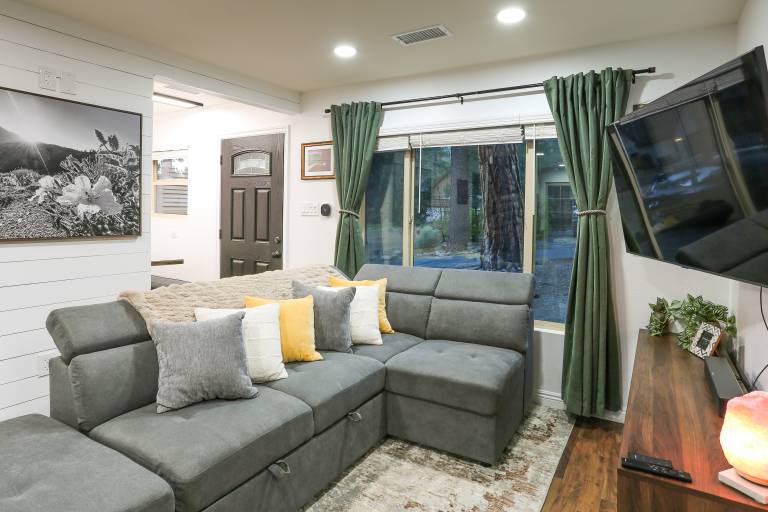 Cozy Wrightwood Cabin: Family & Pet Friendly! — photo 4