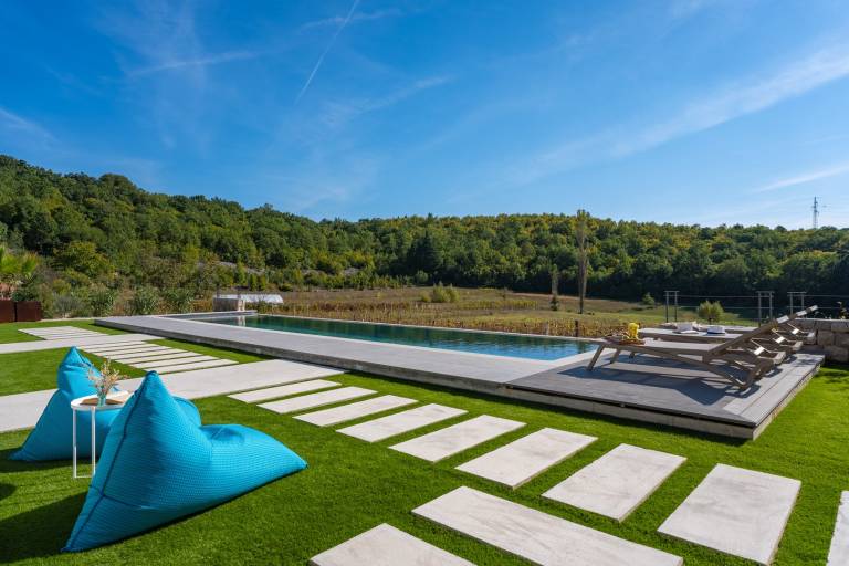 Villa with sauna, fast internet & barbeque | City view in Makarska