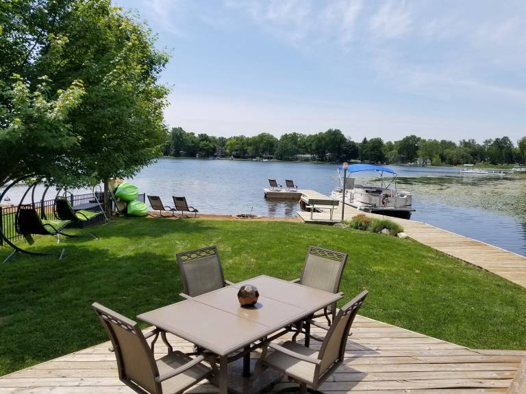 House  Commerce Charter Township