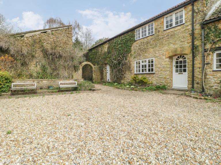Cottage South Perrott