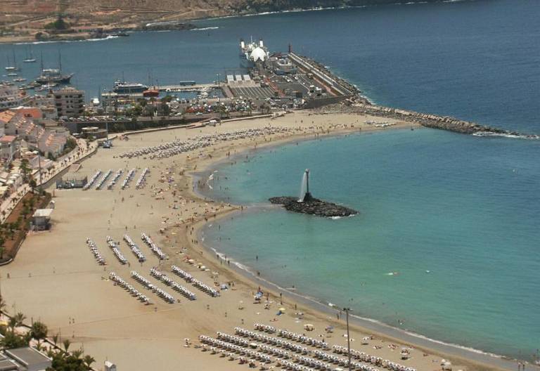 Totally renovated holiday accommodation "Los Cristianos 2-bed beach property" — photo 2