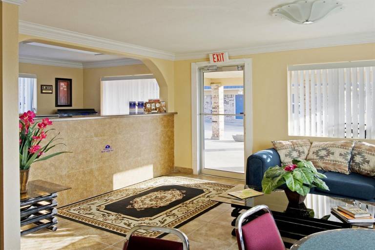 Americas Best Value Inn Gainesville, TX — photo 2