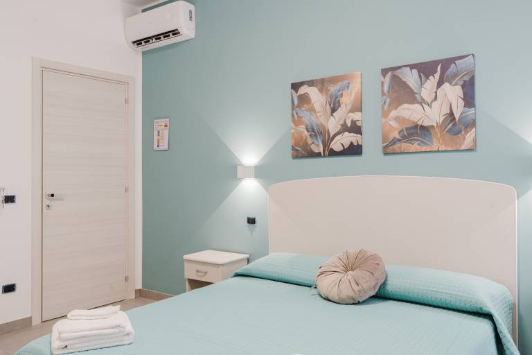 Privatzimmer in Castelvetrano für max. 2 Personen Privatzimmer in Castelvetrano für max. 2 Personen