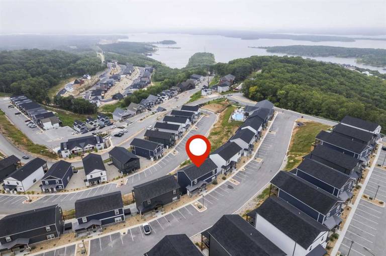 Vacation home with barbecue & pool in Branson, MO
