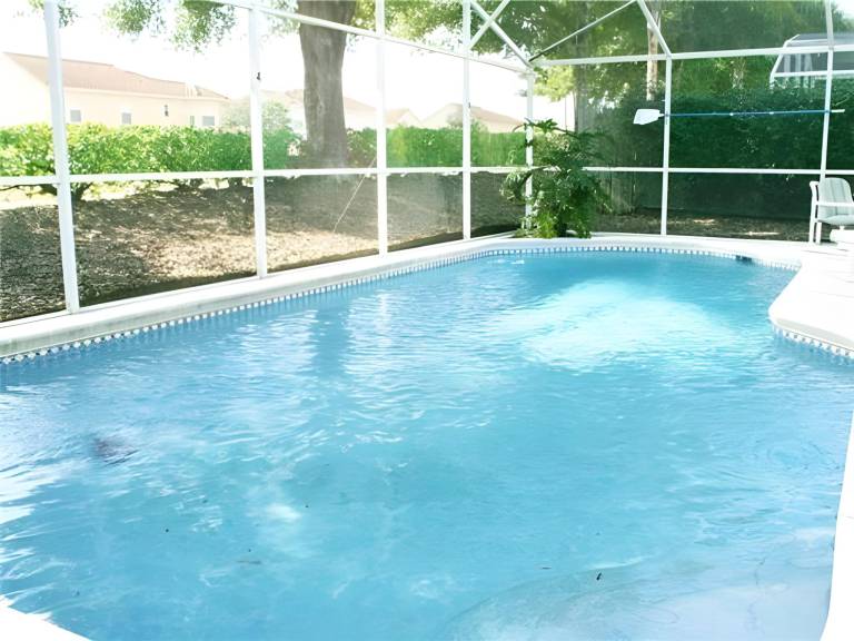 Vacation home with pool, terrace & yard — photo 5