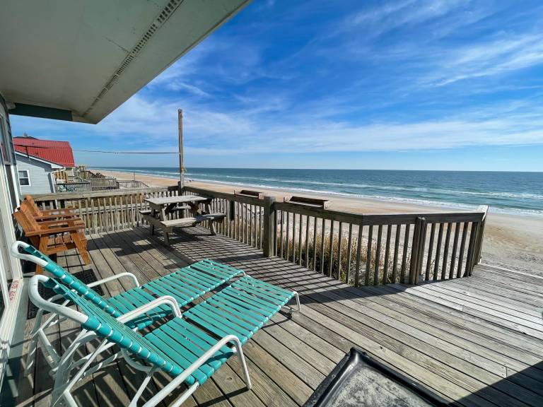 Maisonette Surf City