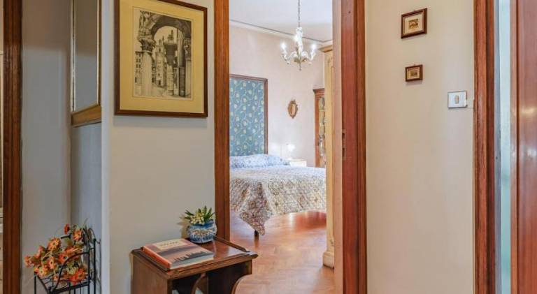 Apartment with 1 room for 5 persons — photo 3
