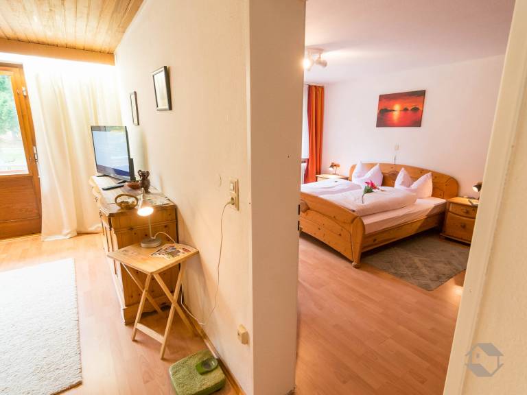 Apartment 'Ferienwohnung' with Shared Terrace, Balcony and Wi-Fi — photo 4