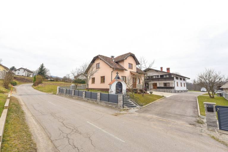 hiša  Vrbje