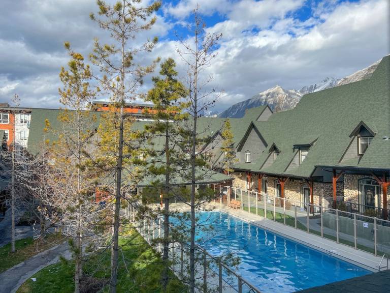 House  Canmore