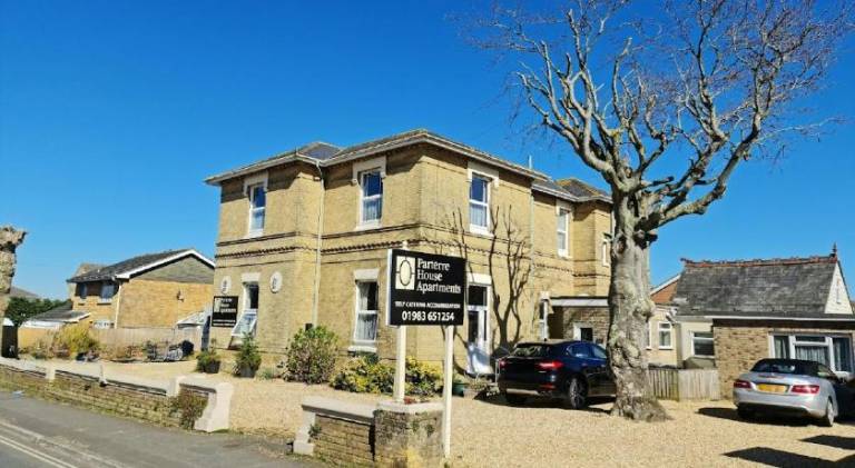 Holiday apartment with yard in Shanklin
