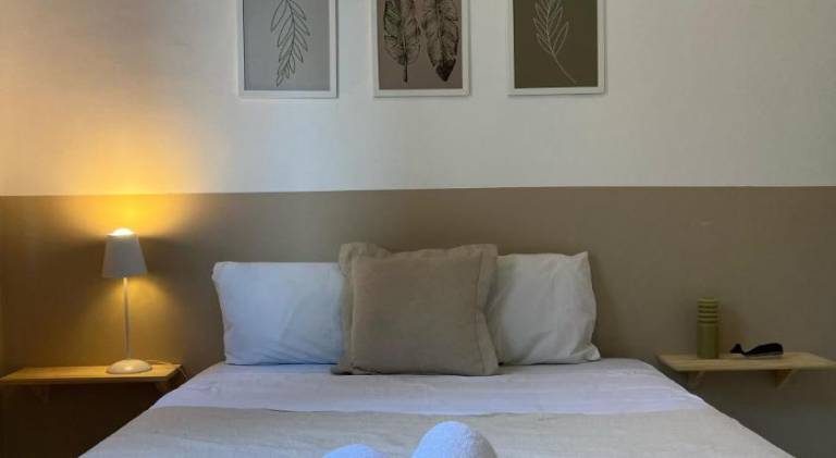 Rental apartment with 2 rooms for 7 persons in Leme