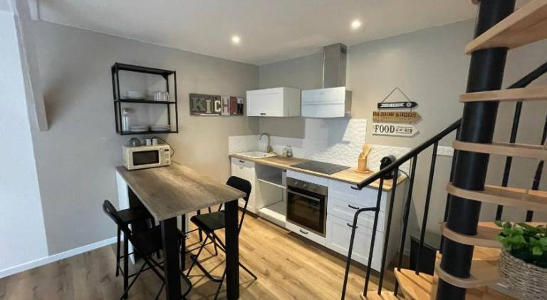 Apartment with 1 room for 4 persons — photo 3