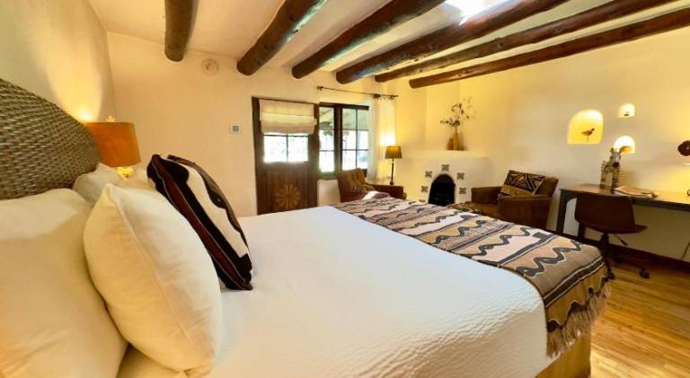 Old Taos Guesthouse B&B — photo 2