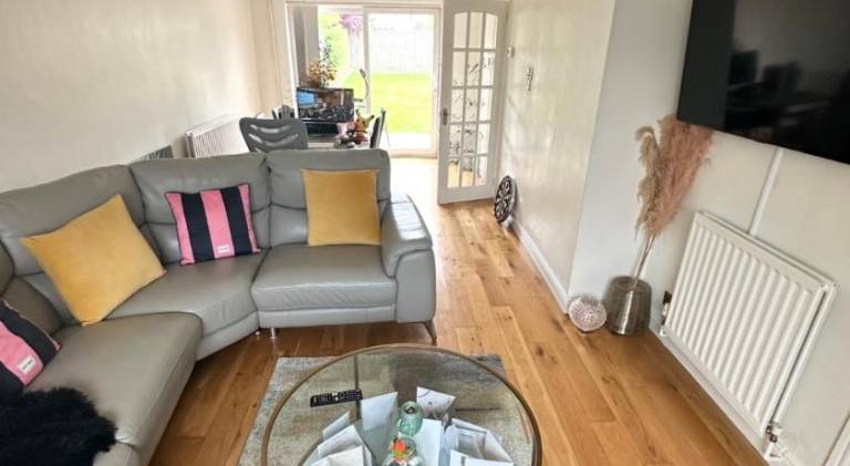 Single room in Croydon luxury spacious home