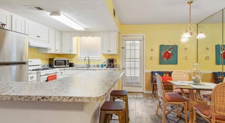 Vacation home with barbeque & private pool in Bay City, AL