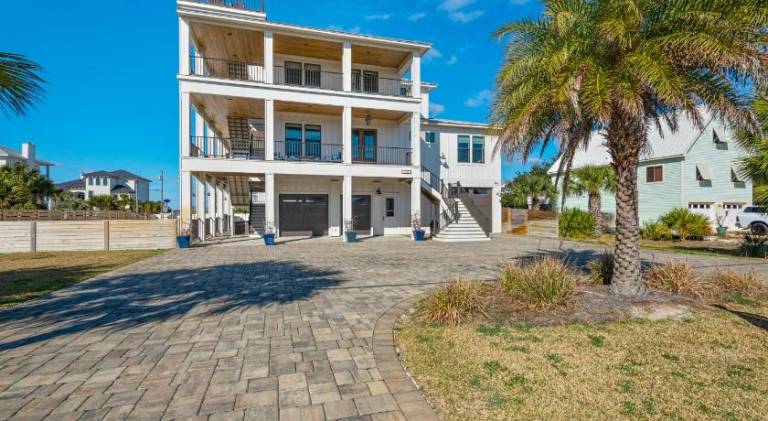 Vacation home with pool in Pensacola, FL