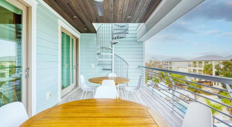 Monarch by AvantStay Stunning Estate 1 Block to Beach Swim Up Bar Hot Tub Rooftop Views — photo 5