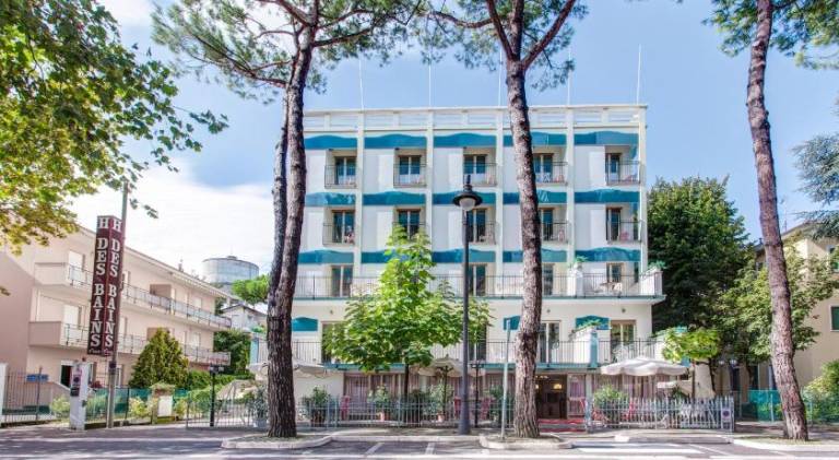 Serviced apartment with garden in Cesenatico
