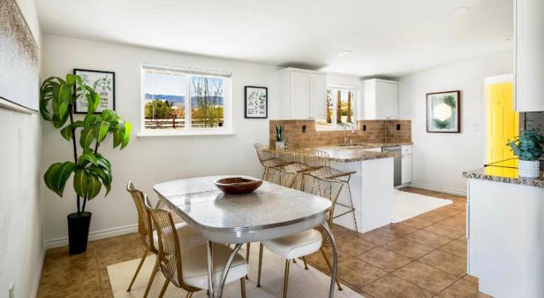 Pool Spa Stargazing Stylish Mid-Century Home Near Joshua Tree National Park — photo 2