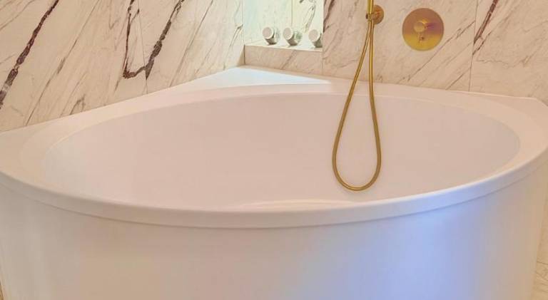 Rental apartment with jacuzzi | Near Juliet | Pets allowed — photo 4