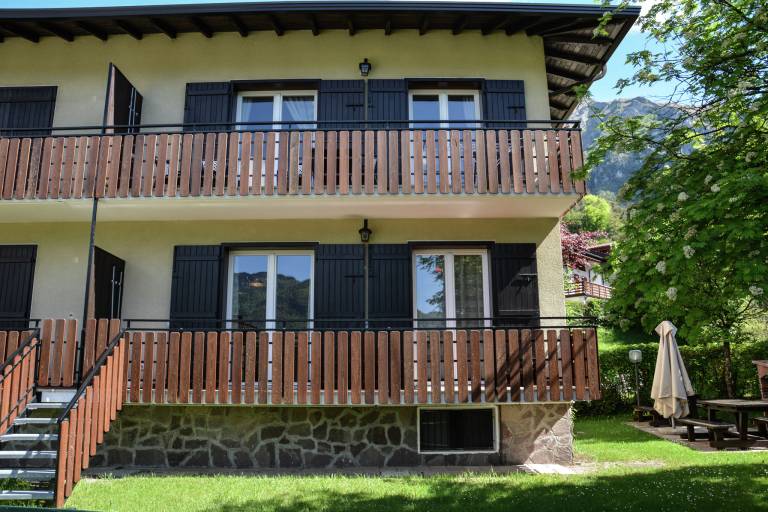 Beautiful vacation home with pool, yard & terrace | Nature view | Dogs allowed — photo 2